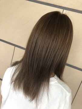 ハウオリ ヘアーワークス(Hauoli hair works) 透明感カラー