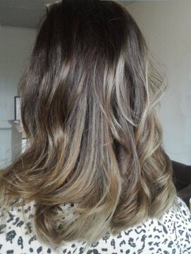 サバービア(suburbia) 『 カット ＋ 外国人風ハイライト』 KT☆12 suburbia