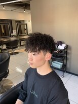 アイズ 海老名(AIZU) ツイストパーマツイストスパイラルパーマ波巻きパーマメンズ