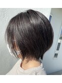 ショートボブ
