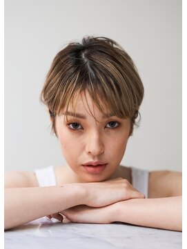 オンカラー(ON.COLOR) 大人ハイライトグレージュショート