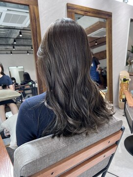 アドア 横浜(ADORE) 【ADORE横浜】オリーブグレー×ハイライト