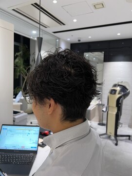 ステア ケース(stair case) ハードカールパーマ