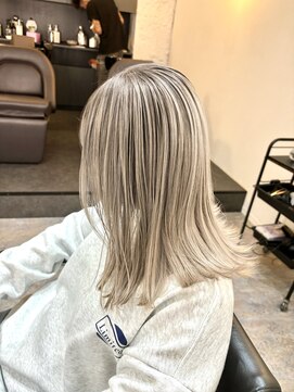 ブレンド 渋谷(BLend) ハイライトカラーマチルダボブインナーグレージュ前髪