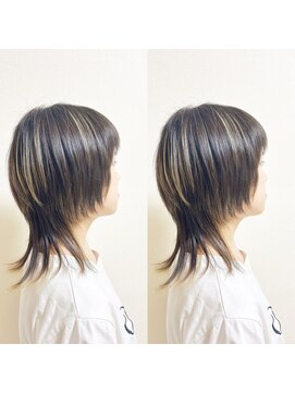 サロンドエー(SALON DE A) マッシュウルフ(クラゲヘア)