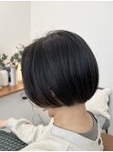 ショートボブ 暗髪