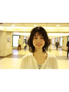 リューデパルティル(lieu de PARTIL) ミディアムパーマ