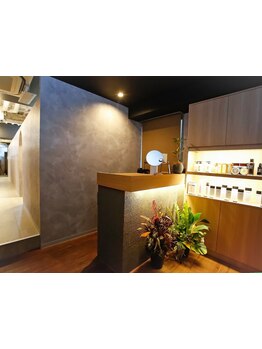 大人女性の隠れ家サロン<arc. 西梅田>♪完全個室で髪も心も癒されるひとときを*【大阪/西梅田/堂島】