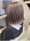 ミルクティーベージュ×切りっぱなしボブ