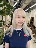 【Rina】ホワイトブロンド/黒髪/ボブルフ/ネビージュ/茅ヶ崎