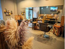 ジャドールの雰囲気(大きな鏡の前でゆったりとおくつろぎください☆)