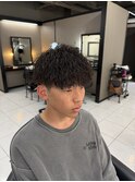 ツイストスパイラルパーマ　縦落ちパーマ　ツイストパーマ　眉毛