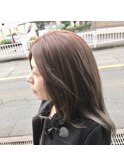 【スモーキーアッシュ】