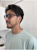 かきあげて爽やかヘアー