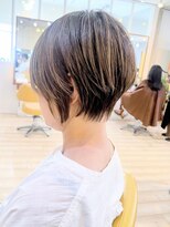 モリオ フロム ロンドン 成増店 【morio成増 セリザワ】くびれショート ハイライトカラー