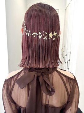 ガーデンヨコハマ(GARDEN YOKOHAMA) ヘアアレンジお呼ばれ結婚式ミディアムボブタイト金箔外ハネ暖色