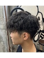 カーニー 上野(kearny)&nbsp;波巻きパーマツイストスパイラルパーマメンズマッシュパーマ