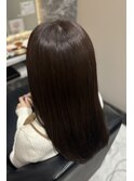 艶々な光沢を感じる柔らかブラウン