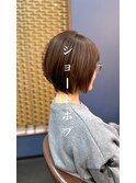 ショートボブ