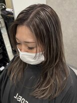 レディアル 大宮(REDEAL ope.)&nbsp;外国人風バレイヤージュ/ハイライト/白髪ぼかし
