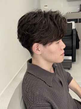 ホワイト(WHITE) ニュアンスフェザーパーマ