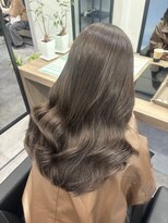 ウノ 伊勢原(UNO) 透明感アッシュベージュ☆