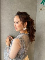 エクラート イーリス 高田馬場店(ECLART IriS)&nbsp;ふんわり毛流れのポニーアレンジ