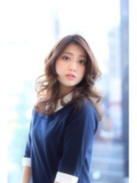 ストラッセ 大垣(STRASSE) 大人かわいいひし形ミディ