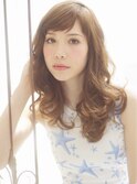 セミロング ウェーブヘアー