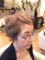 ヴィサージュロカ(VISAGE Loca) シニア世代に人気の淡カラー