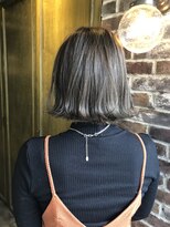 エイミー(Aimee)&nbsp;Aimee 切りっぱなしボブ×ハイライトグレージュ