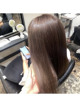 ニール(Neale.) ラテカラー