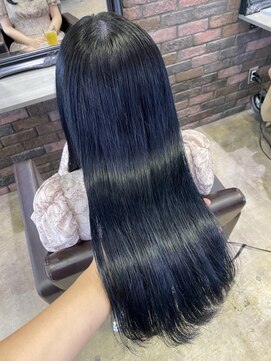 セプト 天神大名(SEPT.) ブルーブラック　寒色系カラー　髪質改善　ケアブリーチ　艶髪