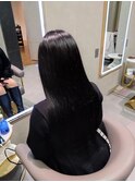 漆黒ロングヘア