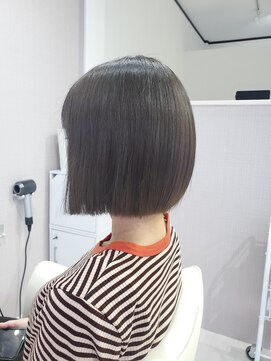 サイレントヘアー(silent hair) 顎ラインボブ