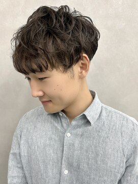 ロイ(Roi) ★10代20代30代モテる爽やか無造作パーマ前下がりワンカール