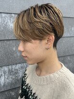 ヒュイル バイ ニアウ(Hwyl by Niau) メンズマッシュセンターパートスパイラルパーマニュアンスパーマ