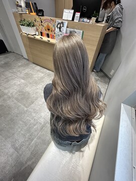 アヴァンス 京橋店(AVANCE) ハイトーン/ホワイトカラー/大阪ハイトーン/wカラー