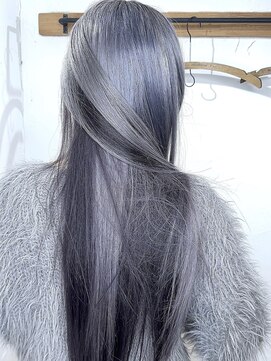 ブレイズヘアー(BLAZEhair) 【メリハリスタイル】シルバー×インナーブラック×ブリーチ2回