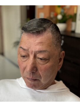 ピシャッとニ代目銀二郎 シンサイ刈り