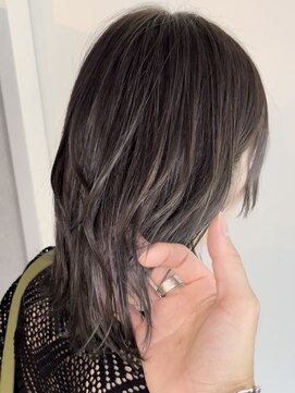 シアン(CYAN) 透け感グレージュ！！