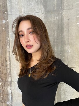 サイン 渋谷(SIGN) 10代20代ザクザクレイヤーカット海外レイヤースタイル髪質改善
