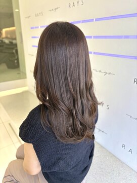 シー 立川(Si) オリーブベージュ/透明感とツヤ感が欲しい方に♪