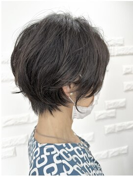 エス ハート オブ ヘアー 名東店(Heart of HAIR) 【ES田中】Autumn Style　ふんわりショート
