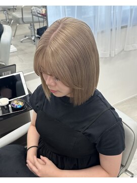 レアル 心斎橋 大阪(REAL) ミルクティーベージュ