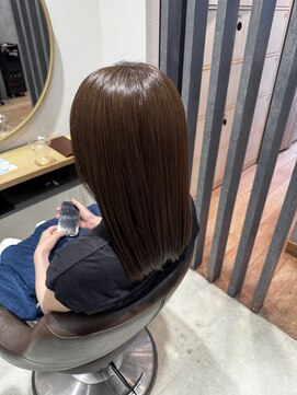 アース 三軒茶屋店(HAIR&MAKE EARTH) 柔らかく透けるオリーブベージュ【三軒茶屋】