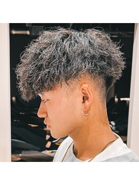 ルースト 渋谷店(ROOST) MEN’S HAIR/波巻ツイストスパイラル/フェザーパーマ/渋谷美容院