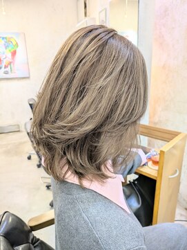 アトリエサロンドットエム(Atelier Salon .M) ボブレイヤーカット