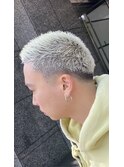 スキンフェードカットスパイキーショートケアブリーチカラー