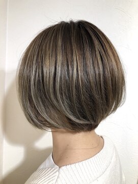 ハノン バイ リンクス 大宮(Hanon by LINKTH) ショートハイライトシルバー